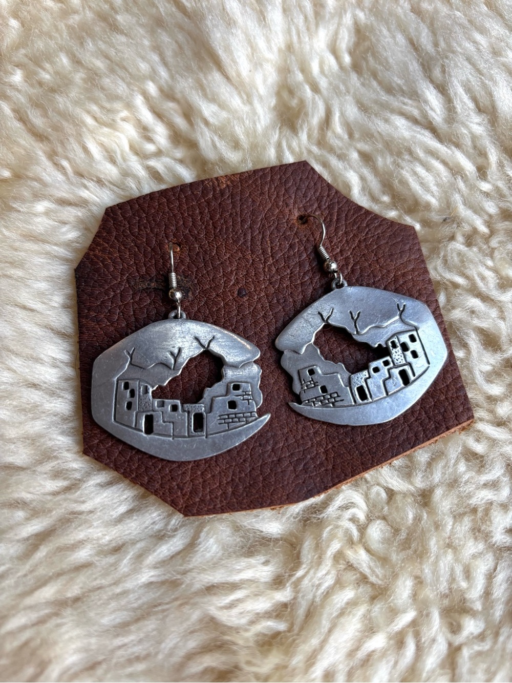 Vintage 80’s Southwestern Pueblo Earrings